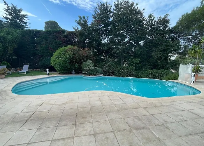 Baccara, Piscine Privée, Plages à Pieds