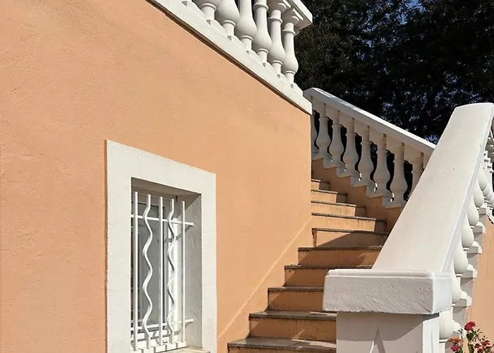 Baccara, Piscine Privée, Plages à Pieds