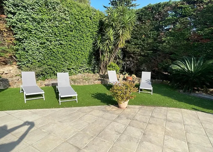 Baccara, Piscine Privée, Plages à Pieds